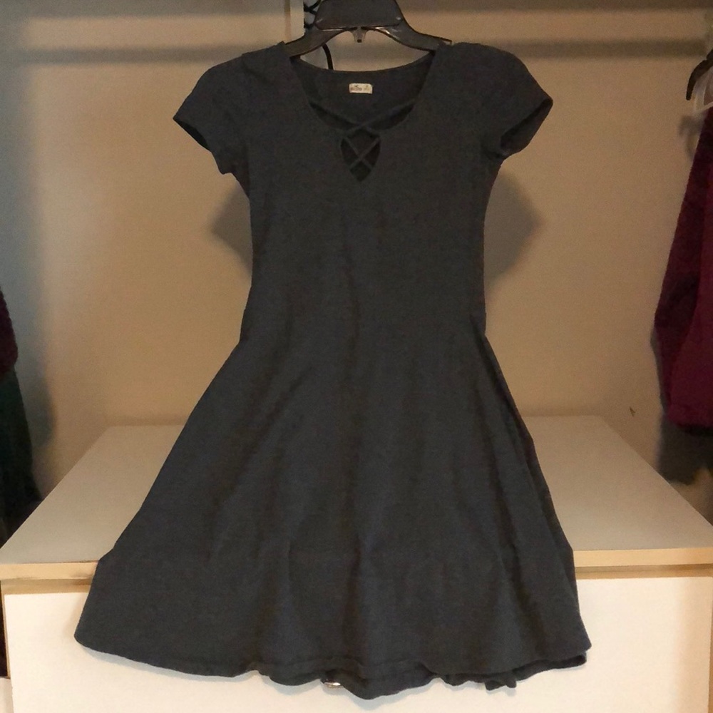 🚫SOLD🚫 Hollister grey dress